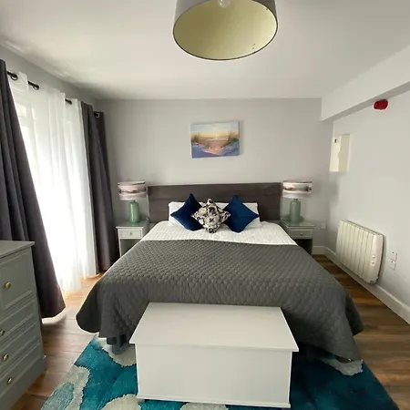 6 New Street Selfcatering 2