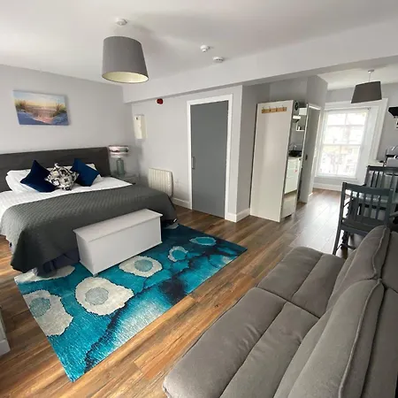 6 New Street Selfcatering 2 Bantry
